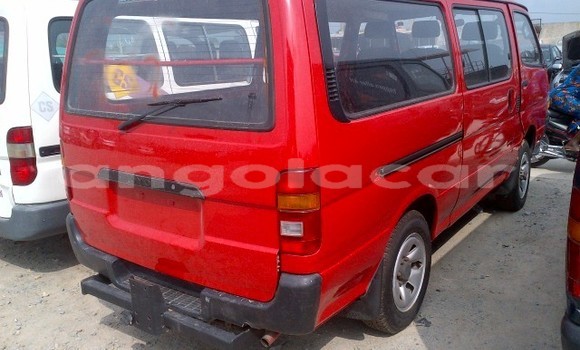 Comprar Usado Toyota Commuter Vermelho Carro em Luanda em Luanda Province Comprar Usado Toyota Commuter Vermelho Carro em Luanda em Luanda Province