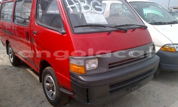 Comprar Usado Toyota Commuter Vermelho Carro em Luanda em Luanda Province Comprar Usado Toyota Commuter Vermelho Carro em Luanda em Luanda Province