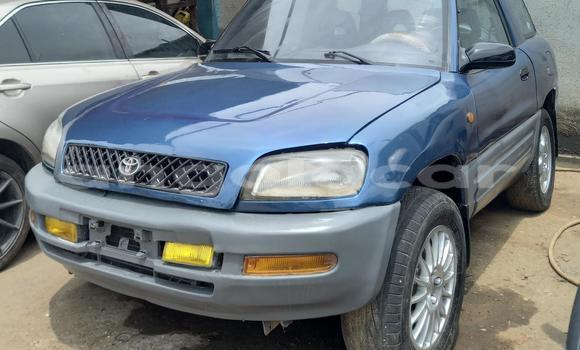 Acheter Occasion Voiture Toyota RAV4 Bleu à Malanje, Malanje Province Acheter Occasion Voiture Toyota RAV4 Bleu à Malanje, Malanje Province