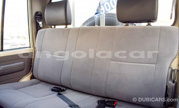 Comprar Importar Toyota Land Cruiser Branco Carro em Import - Dubai em Bengo Province Comprar Importar Toyota Land Cruiser Branco Carro em Import - Dubai em Bengo Province