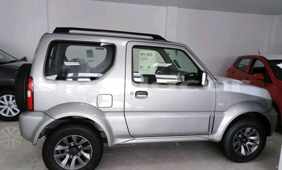 Comprar Usado Suzuki Jimny Prata Carro em Malanje em Malanje Province Comprar Usado Suzuki Jimny Prata Carro em Malanje em Malanje Province