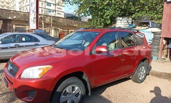 Comprar Usado Toyota RAV4 Vermelho Carro em Luanda em Luanda Province Comprar Usado Toyota RAV4 Vermelho Carro em Luanda em Luanda Province