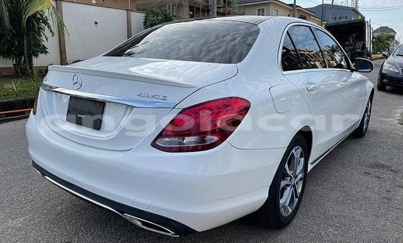 Buy Used Mercedes-Benz C-Classe White Car in Luanda in Luanda Province Buy Used Mercedes-Benz C-Classe White Car in Luanda in Luanda Province