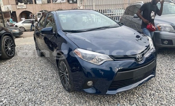 Comprar Usado Toyota Corolla Outro Carro em Namibe em Namibe Province