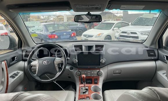 Comprar Usado Toyota Highlander Outro Carro em Namibe em Namibe Province Comprar Usado Toyota Highlander Outro Carro em Namibe em Namibe Province