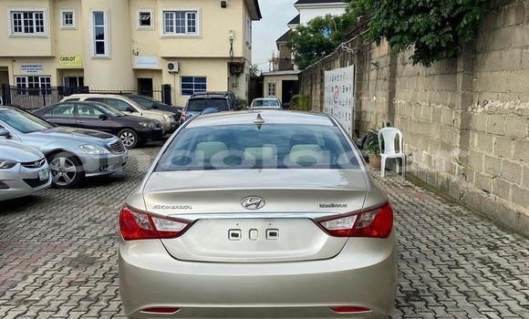 Acheter Occasion Voiture Hyundai Sonata Marron à Namibe, Province de Namibe Acheter Occasion Voiture Hyundai Sonata Marron à Namibe, Province de Namibe