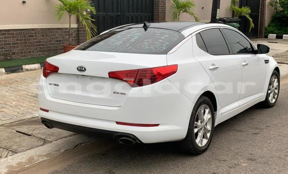 Acheter Occasion Voiture Kia Optima Blanc à Namibe, Province de Namibe Acheter Occasion Voiture Kia Optima Blanc à Namibe, Province de Namibe