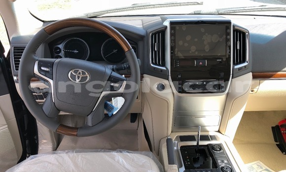 Buy Import Toyota Land Cruiser Black Car in Luanda in Luanda Province Buy Import Toyota Land Cruiser Black Car in Luanda in Luanda Province