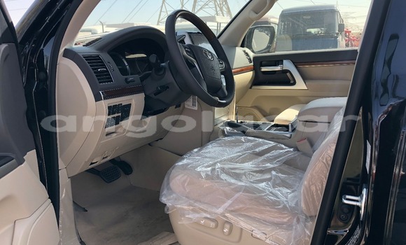 Buy Import Toyota Land Cruiser Black Car in Luanda in Luanda Province Buy Import Toyota Land Cruiser Black Car in Luanda in Luanda Province