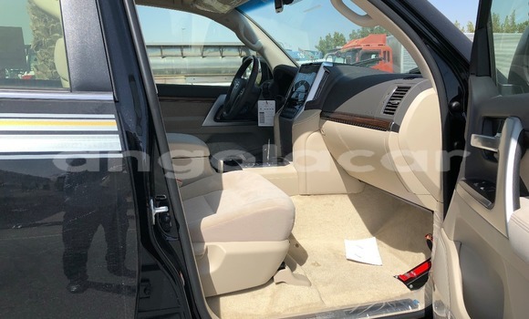 Buy Import Toyota Land Cruiser Black Car in Luanda in Luanda Province Buy Import Toyota Land Cruiser Black Car in Luanda in Luanda Province