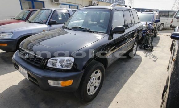 Acheter Occasion Voiture Toyota RAV4 Noir à Luanda, Province de Luanda Acheter Occasion Voiture Toyota RAV4 Noir à Luanda, Province de Luanda