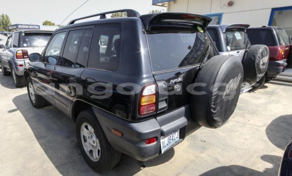 Acheter Occasion Voiture Toyota RAV4 Noir à Luanda, Province de Luanda Acheter Occasion Voiture Toyota RAV4 Noir à Luanda, Province de Luanda