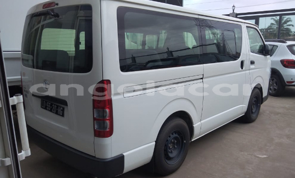 Acheter Occasion Voiture Toyota Hiace Blanc à Luena, Moxico Acheter Occasion Voiture Toyota Hiace Blanc à Luena, Moxico