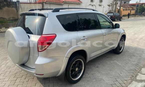 Acheter Occasion Voiture Toyota RAV4 Gris à Luanda, Province de Luanda