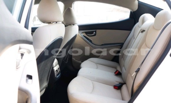 Buy Used Hyundai Elantra White Car in Luanda in Luanda Province Buy Used Hyundai Elantra White Car in Luanda in Luanda Province