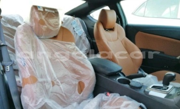 Acheter Occasion Voiture Hyundai Genesis Blanc à Luanda, Province de Luanda Acheter Occasion Voiture Hyundai Genesis Blanc à Luanda, Province de Luanda