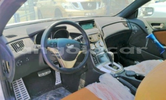 Acheter Occasion Voiture Hyundai Genesis Blanc à Luanda, Province de Luanda Acheter Occasion Voiture Hyundai Genesis Blanc à Luanda, Province de Luanda