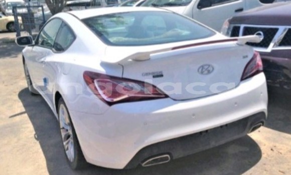 Acheter Occasion Voiture Hyundai Genesis Blanc à Luanda, Province de Luanda Acheter Occasion Voiture Hyundai Genesis Blanc à Luanda, Province de Luanda