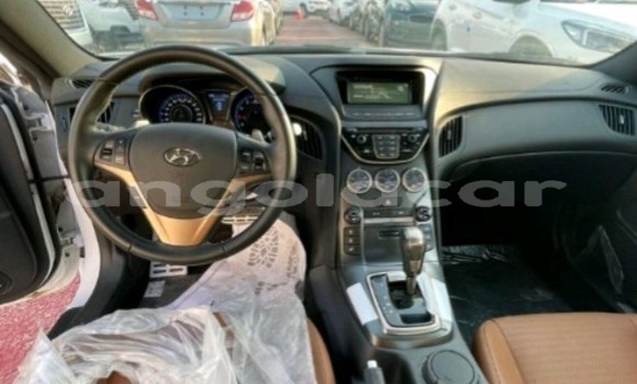Acheter Occasion Voiture Hyundai Genesis Blanc à Luanda, Province de Luanda Acheter Occasion Voiture Hyundai Genesis Blanc à Luanda, Province de Luanda