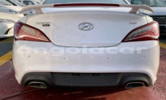 Acheter Occasion Voiture Hyundai Genesis Blanc à Luanda, Province de Luanda Acheter Occasion Voiture Hyundai Genesis Blanc à Luanda, Province de Luanda