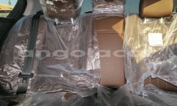 Acheter Occasion Voiture Hyundai Genesis Rouge à Luanda, Province de Luanda Acheter Occasion Voiture Hyundai Genesis Rouge à Luanda, Province de Luanda