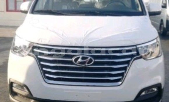 Comprar Usado Hyundai H1 Branco Carro em Luanda em Luanda Province