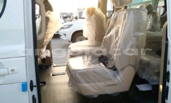 Acheter Occasion Voiture Hyundai H1 Blanc à Luanda, Province de Luanda Acheter Occasion Voiture Hyundai H1 Blanc à Luanda, Province de Luanda