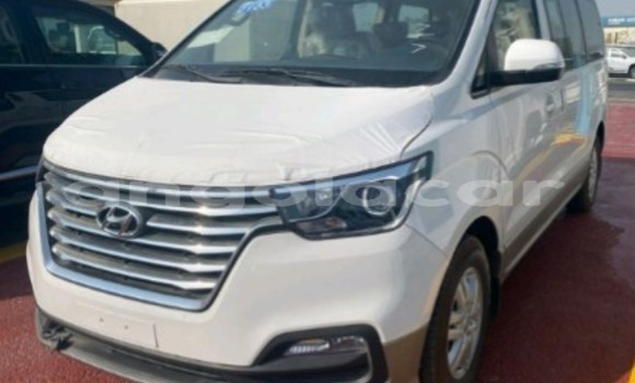 Comprar Usado Hyundai H1 Branco Carro em Luanda em Luanda Province Comprar Usado Hyundai H1 Branco Carro em Luanda em Luanda Province