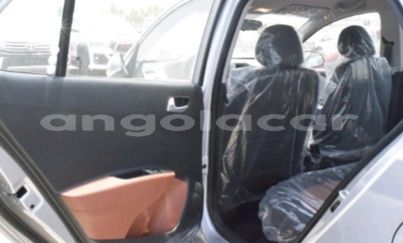 Comprar Usado Hyundai i10 Outro Carro em Luanda em Luanda Province Comprar Usado Hyundai i10 Outro Carro em Luanda em Luanda Province