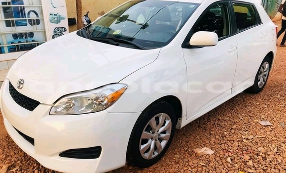 Comprar Usado Toyota Corolla Outro Carro em Luanda em Luanda Province