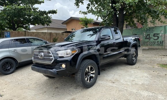 Acheter Occasion Voiture Toyota Tacoma Noir à Luanda, Province de Luanda Acheter Occasion Voiture Toyota Tacoma Noir à Luanda, Province de Luanda