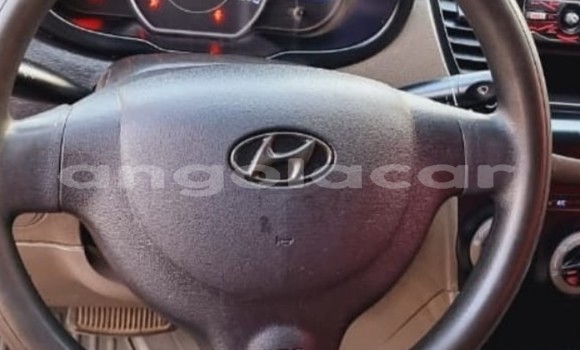 Comprar Usado Hyundai i10 Vermelho Carro em Luanda em Luanda Province Comprar Usado Hyundai i10 Vermelho Carro em Luanda em Luanda Province