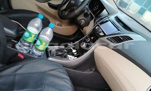 Buy Used Hyundai Elantra Red Car in Luanda in Luanda Province Buy Used Hyundai Elantra Red Car in Luanda in Luanda Province