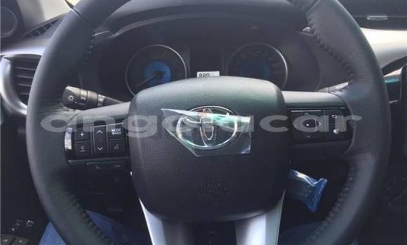 Buy Used Toyota Hilux Brown Car in Luanda in Luanda Province Buy Used Toyota Hilux Brown Car in Luanda in Luanda Province