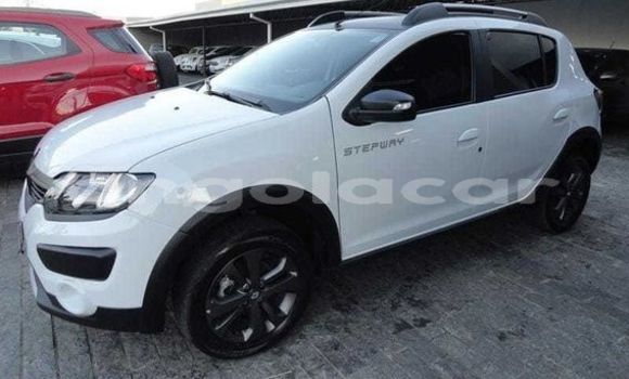 Buy Used Renault Sandero White Car in Luena in Moxico Buy Used Renault Sandero White Car in Luena in Moxico