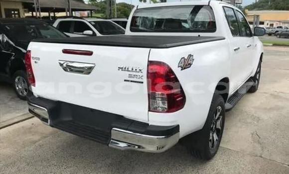 Buy Used Toyota Hilux White Car in Luanda in Luanda Province Buy Used Toyota Hilux White Car in Luanda in Luanda Province