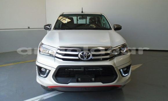 Comprar Usado Toyota Hilux Branco Carro em Luanda em Luanda Province Comprar Usado Toyota Hilux Branco Carro em Luanda em Luanda Province