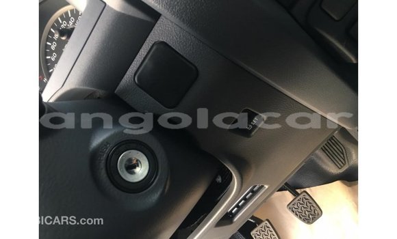 Acheter Import Voiture Toyota Land Cruiser Blanc à Import - Dubai, Province de Bengo Acheter Import Voiture Toyota Land Cruiser Blanc à Import - Dubai, Province de Bengo