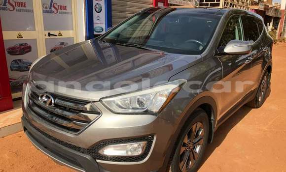 Comprar Usado Hyundai Santa Fe Outro Carro em Luanda em Luanda Province