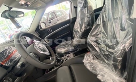 Comprar Usado MINI Cooper Outro Carro em Luanda em Luanda Province Comprar Usado MINI Cooper Outro Carro em Luanda em Luanda Province
