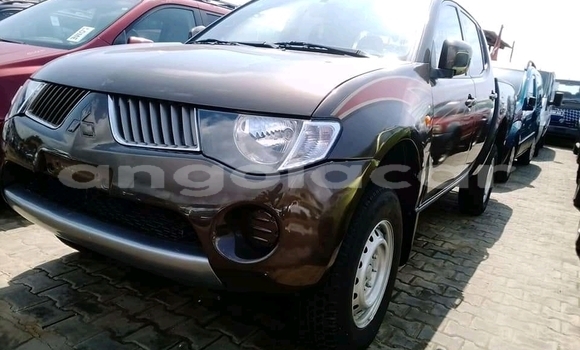 Comprar Usado Mitsubishi L200 Outro Carro em Luanda em Luanda Province Comprar Usado Mitsubishi L200 Outro Carro em Luanda em Luanda Province