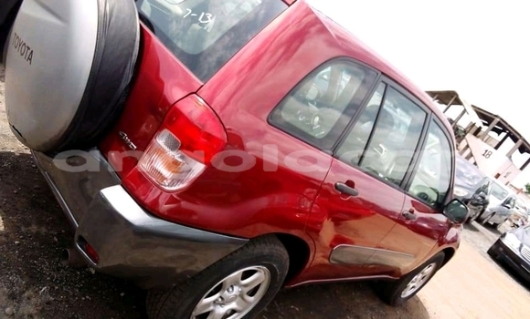 Comprar Usado Toyota RAV4 Vermelho Carro em Luanda em Luanda Province Comprar Usado Toyota RAV4 Vermelho Carro em Luanda em Luanda Province