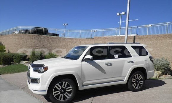 Buy Used Toyota 4Runner White Car in Caala in Huambo Buy Used Toyota 4Runner White Car in Caala in Huambo
