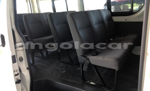 Comprar Usado Toyota Hiace Branco Carro em Luanda em Luanda Province Comprar Usado Toyota Hiace Branco Carro em Luanda em Luanda Province