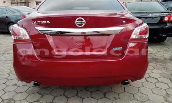 Buy Used Nissan Altima Red Car in Luanda in Luanda Province Buy Used Nissan Altima Red Car in Luanda in Luanda Province