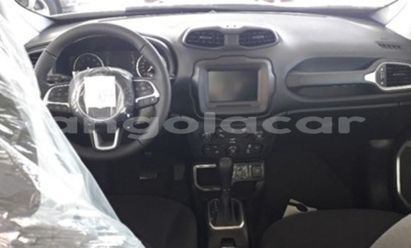 Acheter Occasion Voiture Jeep Renegade Gris à Luanda, Province de Luanda Acheter Occasion Voiture Jeep Renegade Gris à Luanda, Province de Luanda