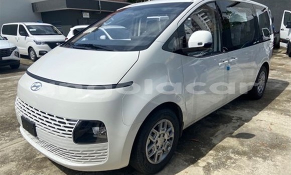 Acheter Occasion Voiture Hyundai Starex Blanc à Luanda, Province de Luanda