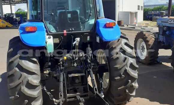 Buy Used Toyota DA Blue Truck in Luanda in Luanda Province Buy Used Toyota DA Blue Truck in Luanda in Luanda Province