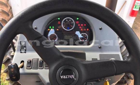 Acheter Occasion Utilitaire Caterpillar 120 Marron à Luanda, Province de Luanda Acheter Occasion Utilitaire Caterpillar 120 Marron à Luanda, Province de Luanda