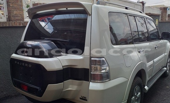 Acheter Occasion Voiture Mitsubishi Pajero Blanc à Luanda, Province de Luanda Acheter Occasion Voiture Mitsubishi Pajero Blanc à Luanda, Province de Luanda